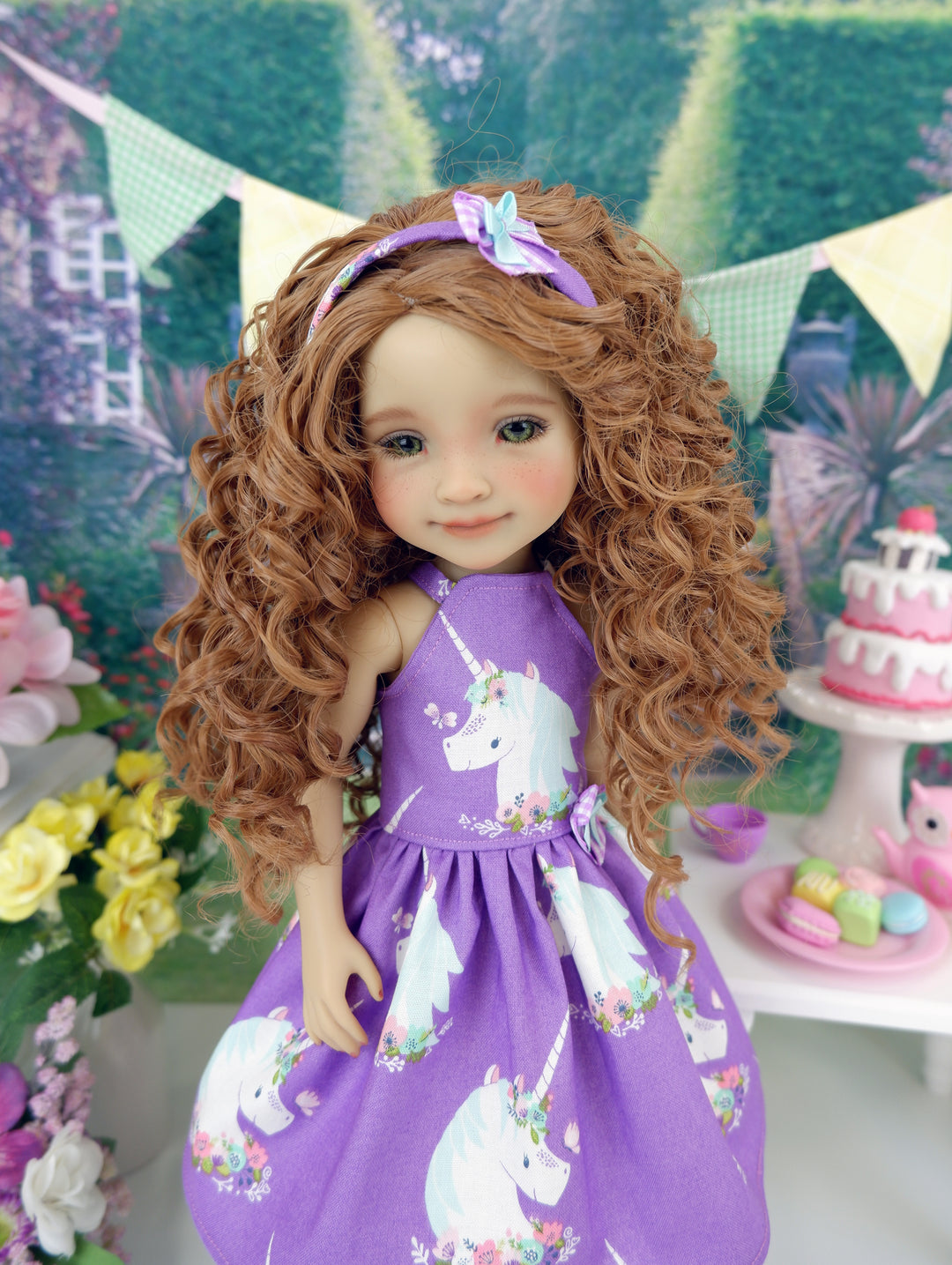 Unicorn Cutie - dress with shoes for Ruby Red Fashion Friends doll