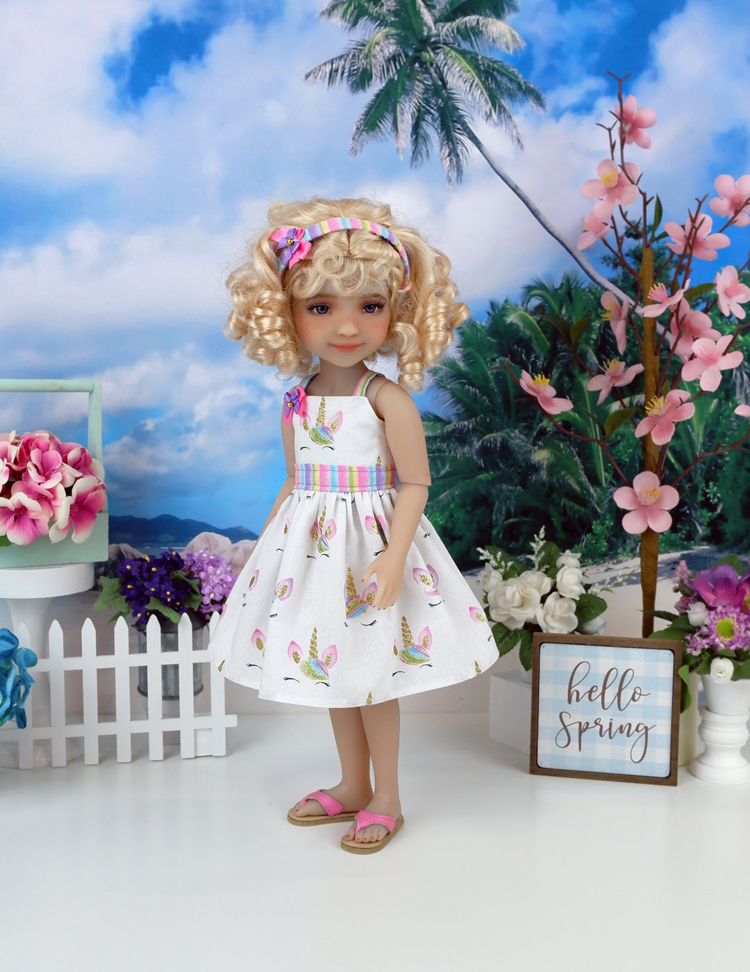 Unicorn Glitter - dress with shoes for Ruby Red Fashion Friends doll