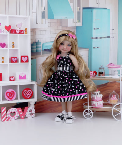Valentine Cutie - dress with shoes for Ruby Red Fashion Friends doll