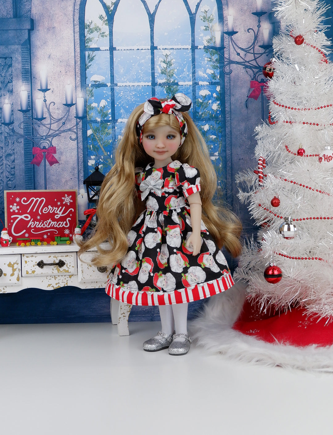Waiting for Santa - dress ensemble for Ruby Red Fashion Friends doll