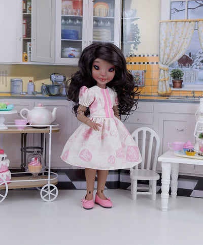 Wee Baker Pink - dress & apron with shoes for Ava BJD doll