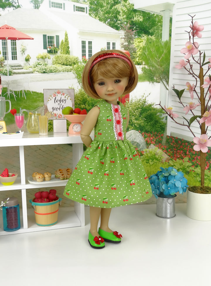 Wild Cherry - dress with shoes for Ruby Red Fashion Friends doll